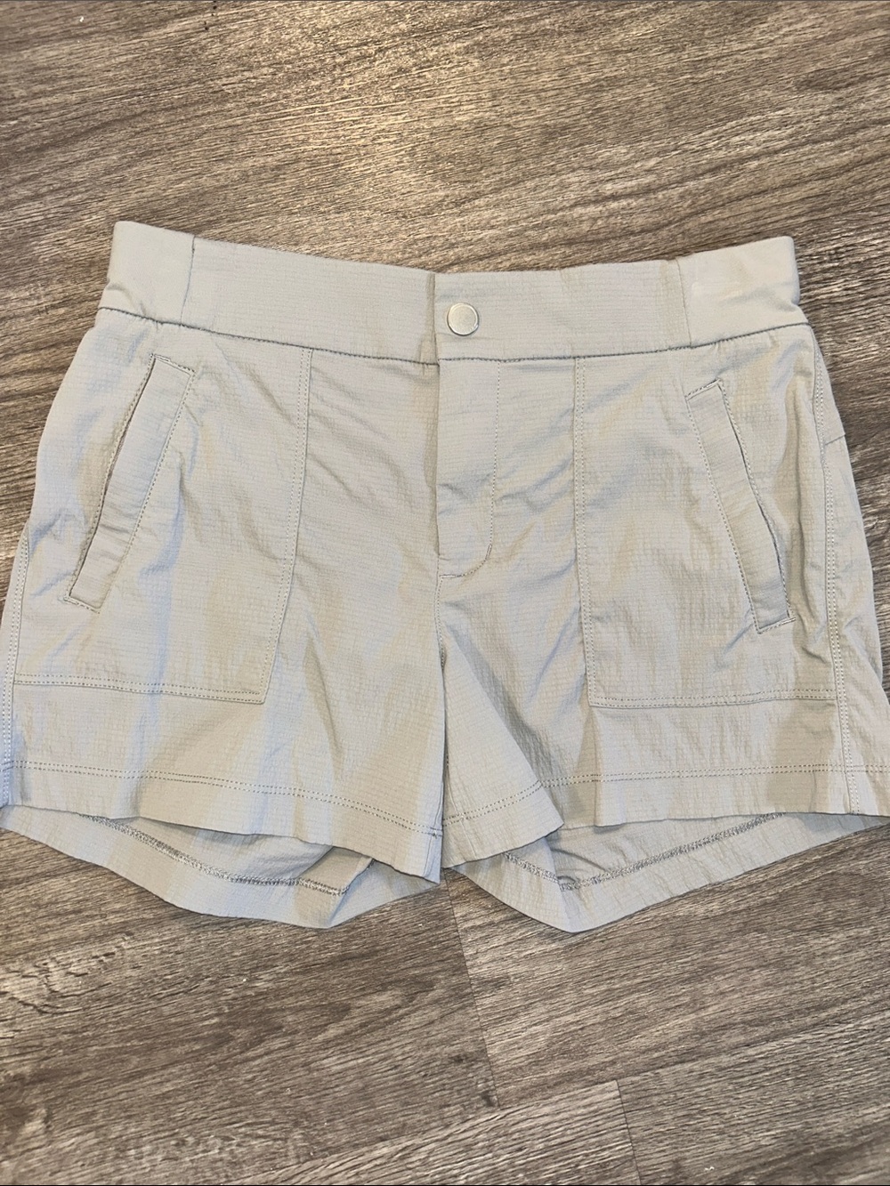 Athleta Trekkie North Utility Hiking Shorts Gray Size 6